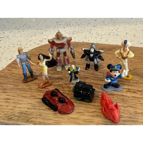 Lot 90s Mini Figures Small Soldiers Aladdin Pocahontas Power Rangers Zeo Zord - Picture 1 of 16